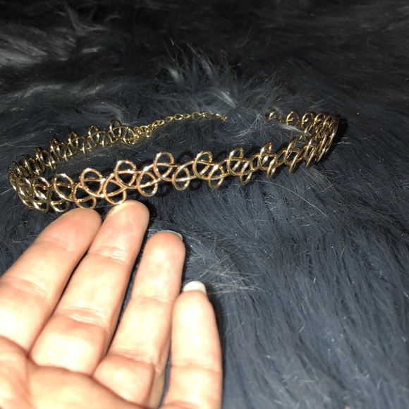 Choker - Picture 2 of 2
